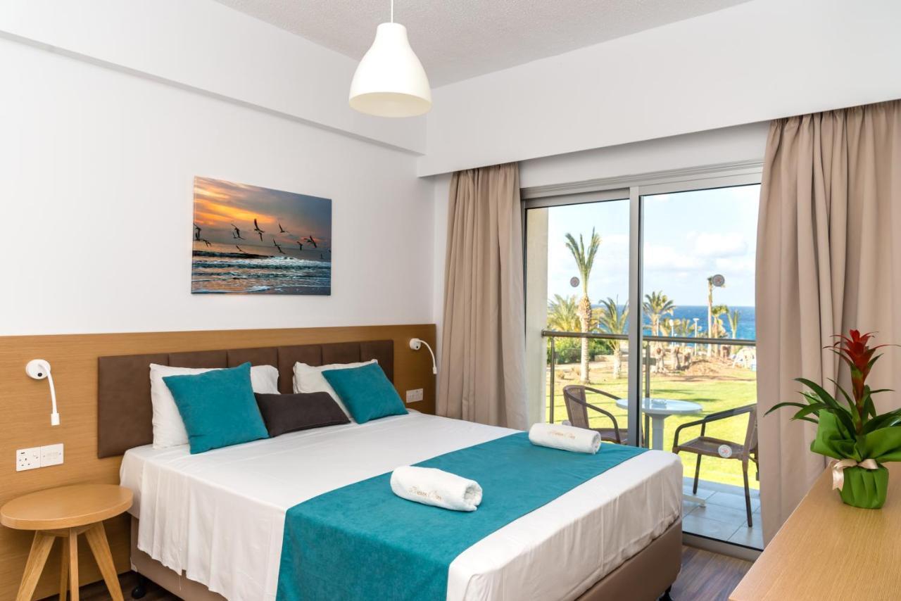 Helios Bay Hotel And Suites Klorakas Ngoại thất bức ảnh