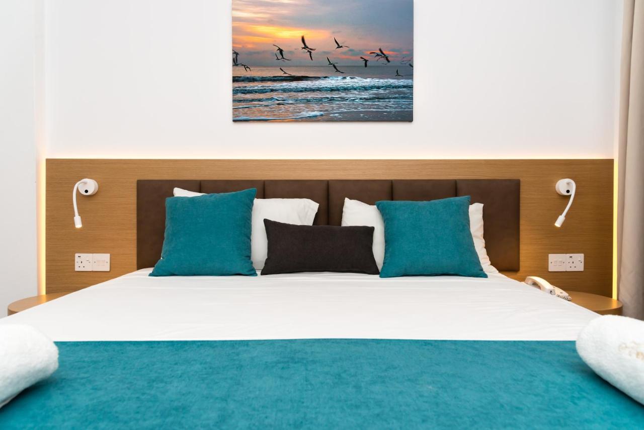 Helios Bay Hotel And Suites Klorakas Ngoại thất bức ảnh